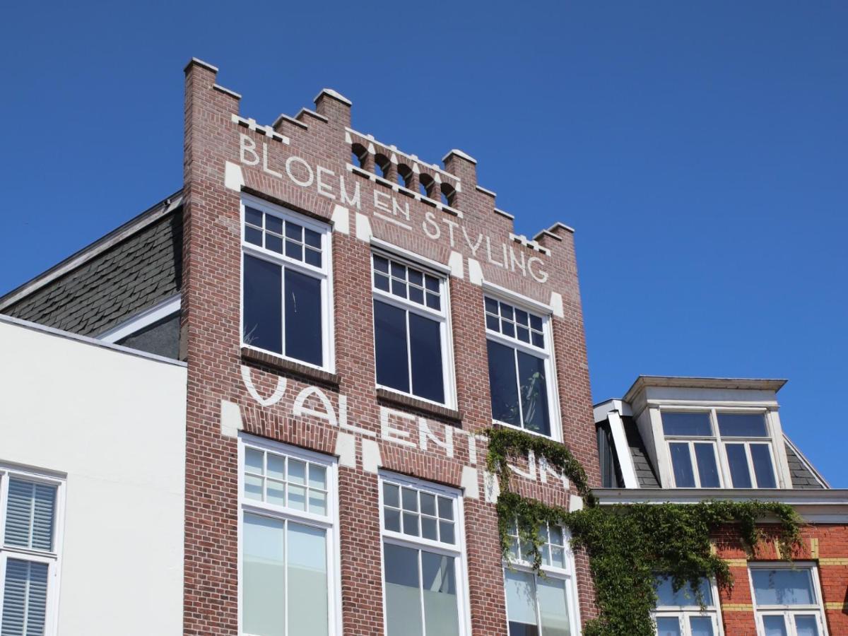 Stadslogement Valentijn Sneek Exterior photo